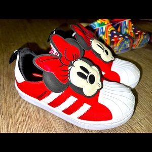 Girls Minnie Mouse Shoes